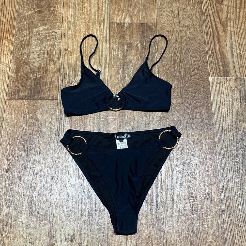 Black bikini set